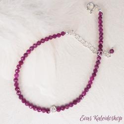 Zierliches facettiertes Rubin Armband mit kleiner Rose