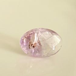 Facettierter, ovaler Amethyst Anhänger mit Regenbogen