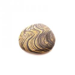 Flacher Trommelstein, Schmeichelstein aus Stromatolith