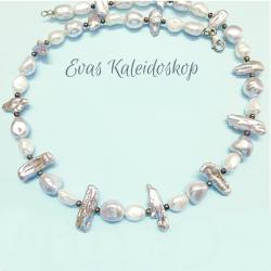 Perlen Kette in weiß und grau mit unterschiedlichen Perlenformen