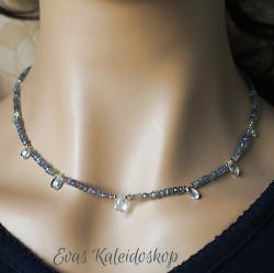 Romantische Labradorit Kette mit sieben facettierten Aquamarin Tropfen 