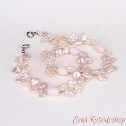 Naturfarbene Kette aus rechteckigen Perlen mit Pink Opal 