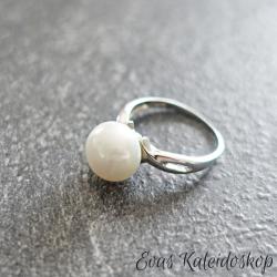 Perlenring aus Silber mit großer weißer Perle