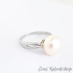 Schmaler Silberring mit weißer Perle