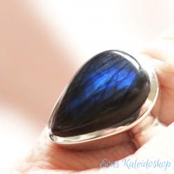 Silber Labradorit Ring in leuchtendem Blau