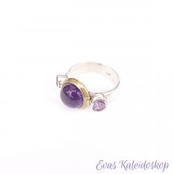 Amethyst Ring mit drei runden Steinen