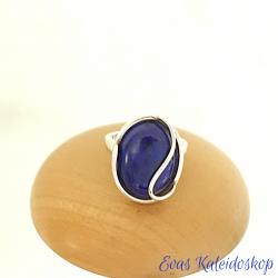 Lapis Lazuli Ring in leuchtendem Blau